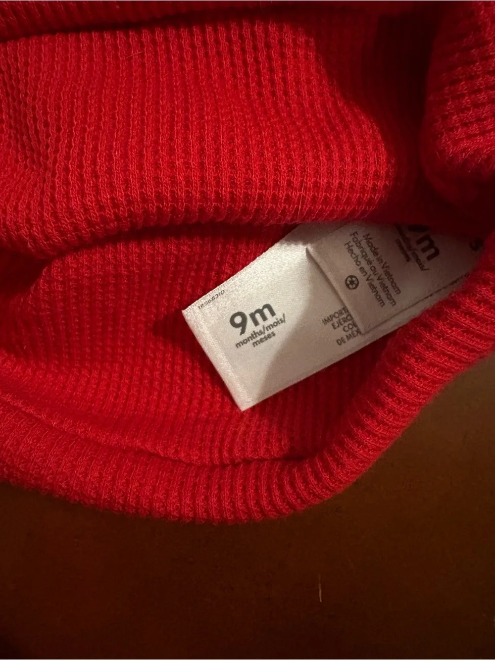 38- 4 item bundle clothing size 9 month